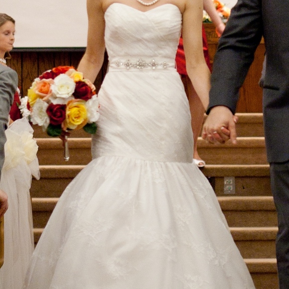 DaVinci Bridal Gown Size 2 - Picture 2 of 8